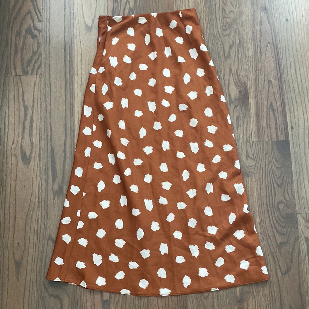 FOREVER 21 midi skirt :) - Picture 2 of 5